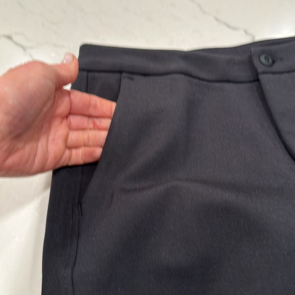 Lululemon NWOT Women’s Trousers - Picture 5 of 9